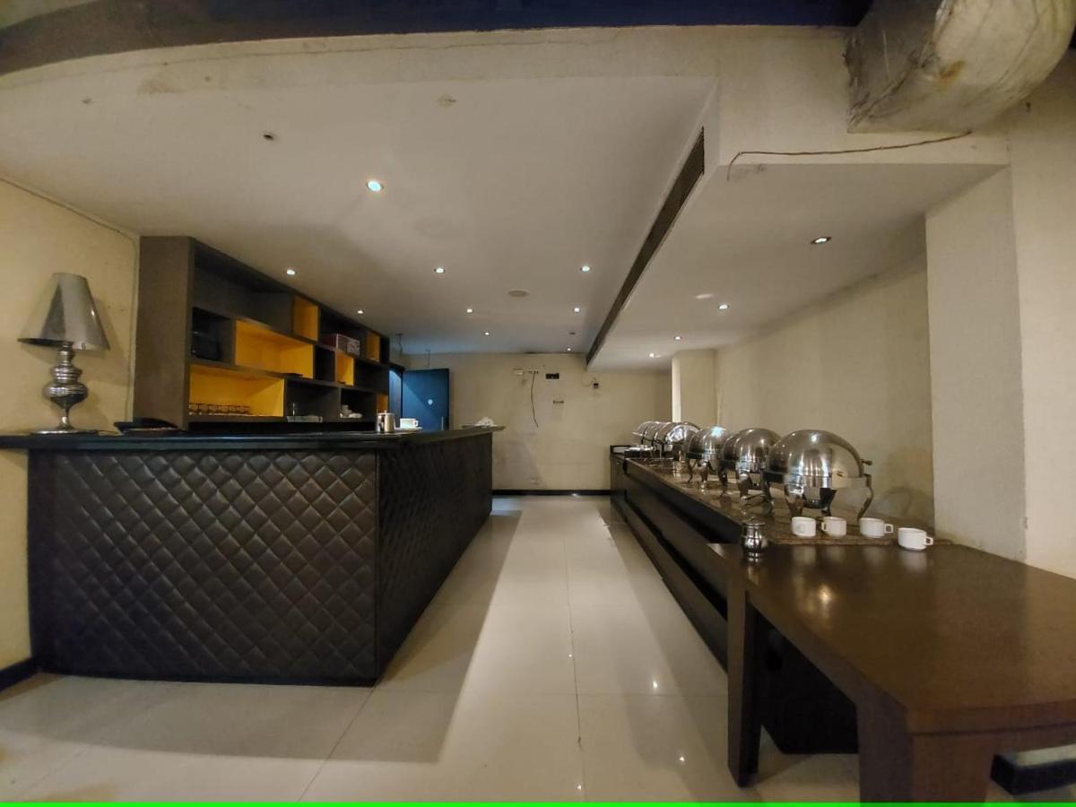 Orbit Hotel - Bagdogra Buitenkant foto