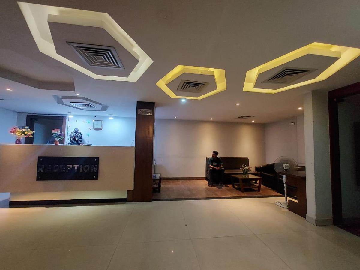 Orbit Hotel - Bagdogra Buitenkant foto