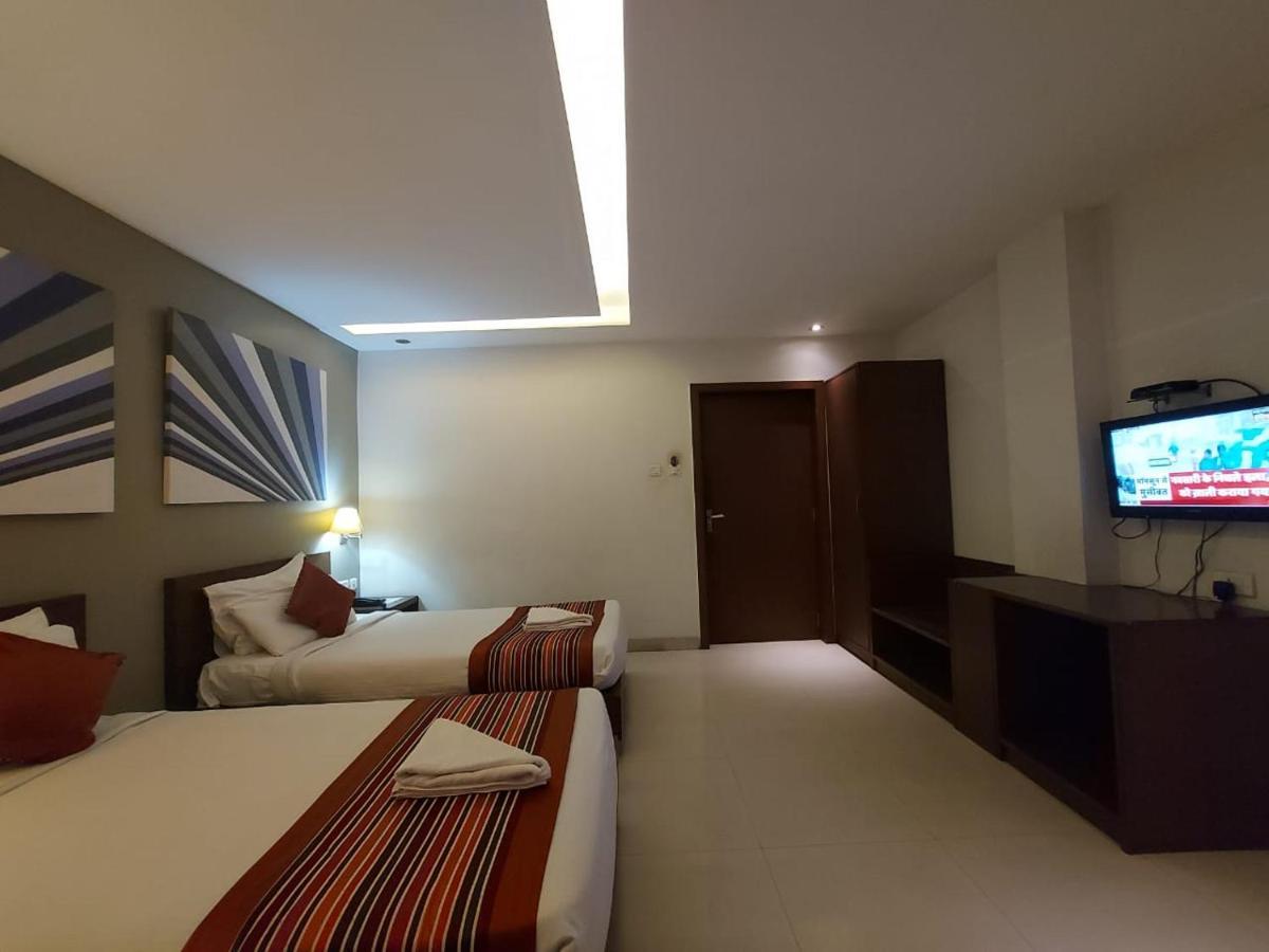 Orbit Hotel - Bagdogra Buitenkant foto