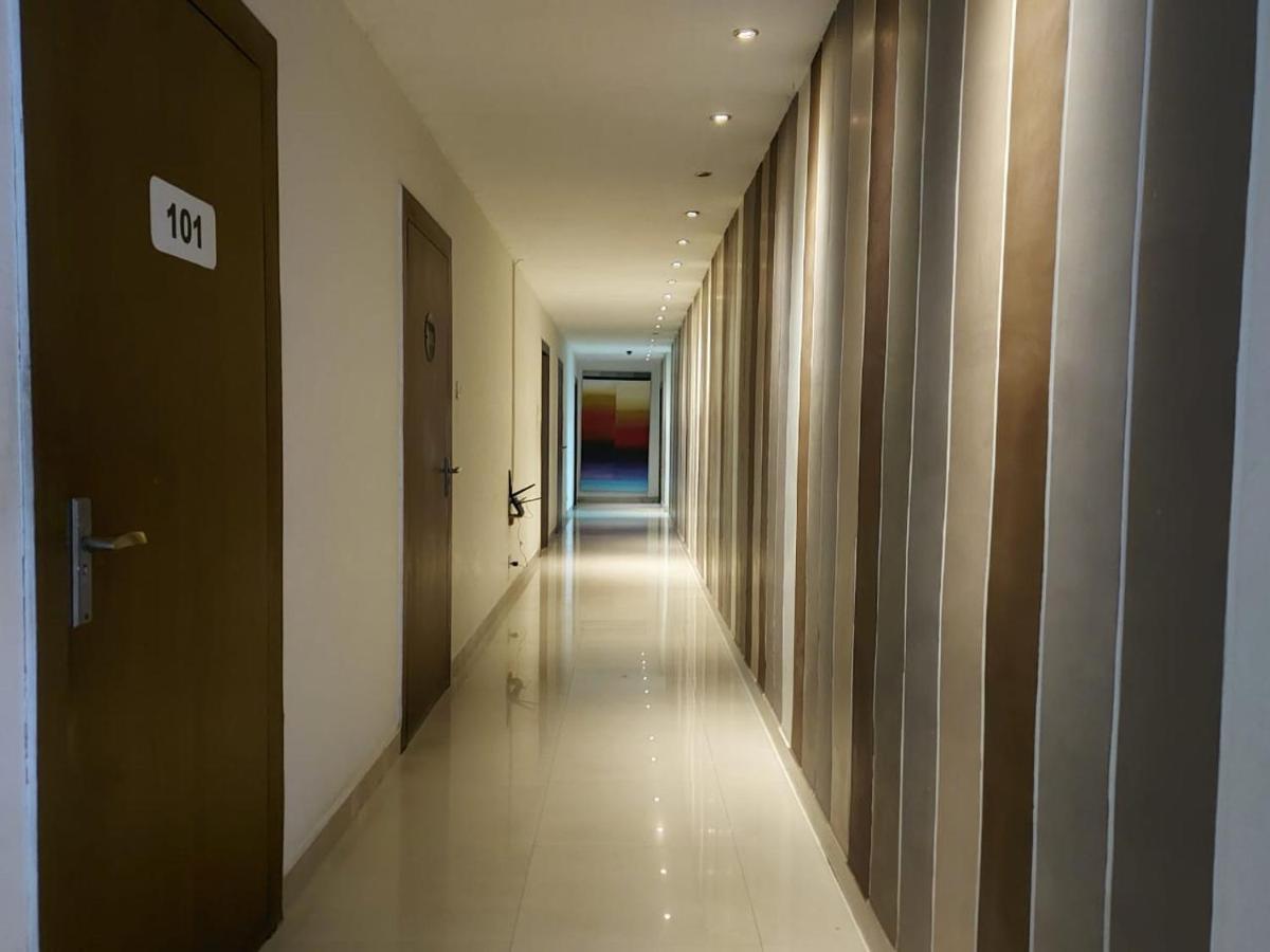 Orbit Hotel - Bagdogra Buitenkant foto