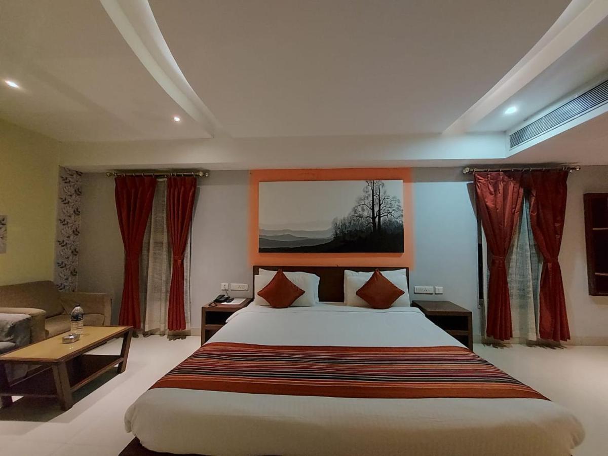 Orbit Hotel - Bagdogra Buitenkant foto