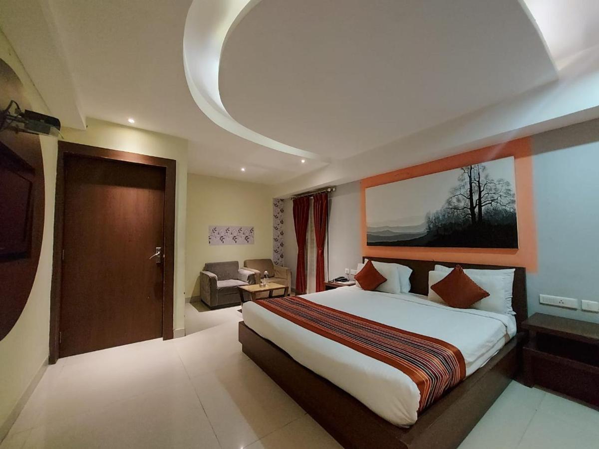 Orbit Hotel - Bagdogra Buitenkant foto