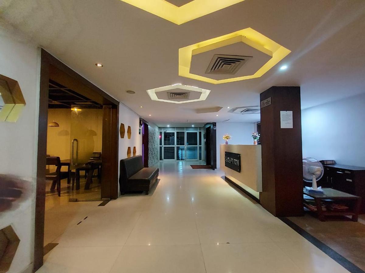 Orbit Hotel - Bagdogra Buitenkant foto