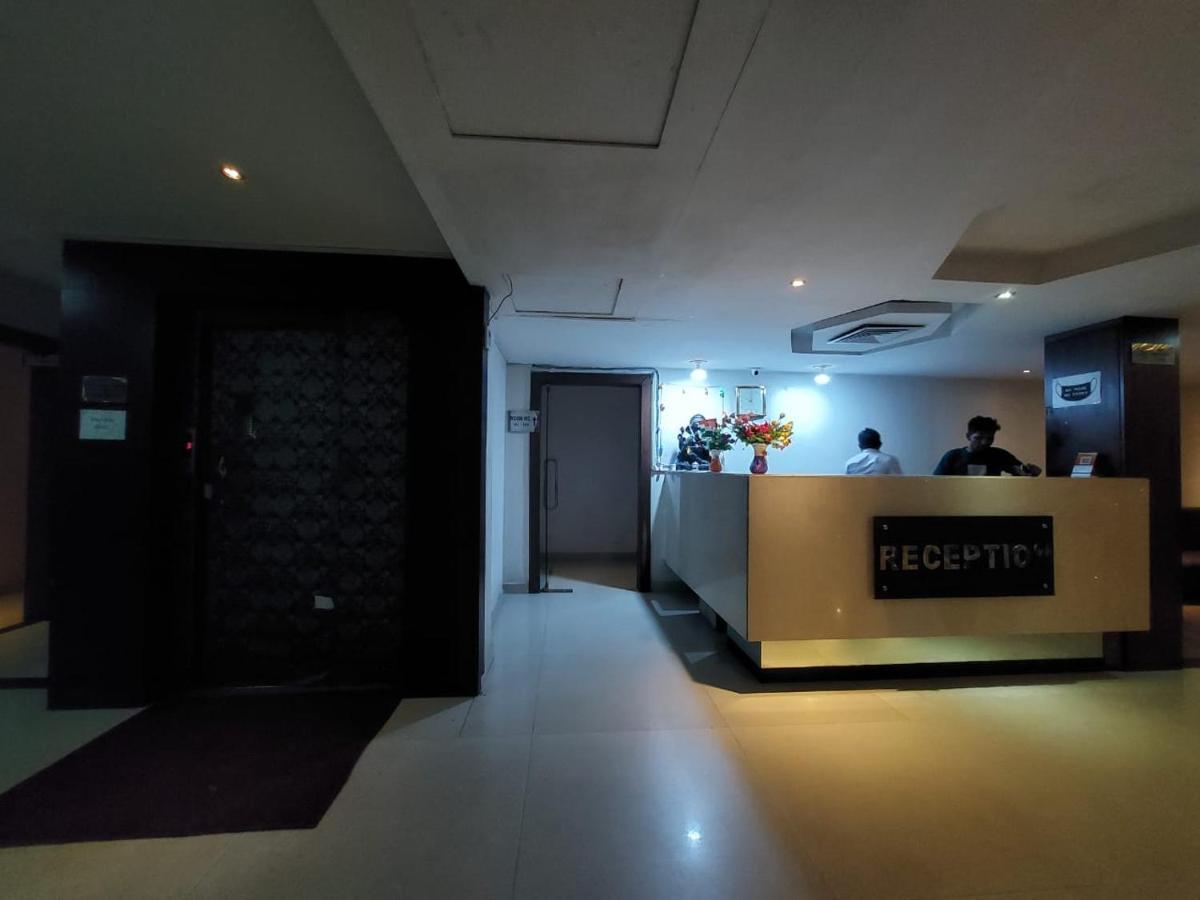 Orbit Hotel - Bagdogra Buitenkant foto