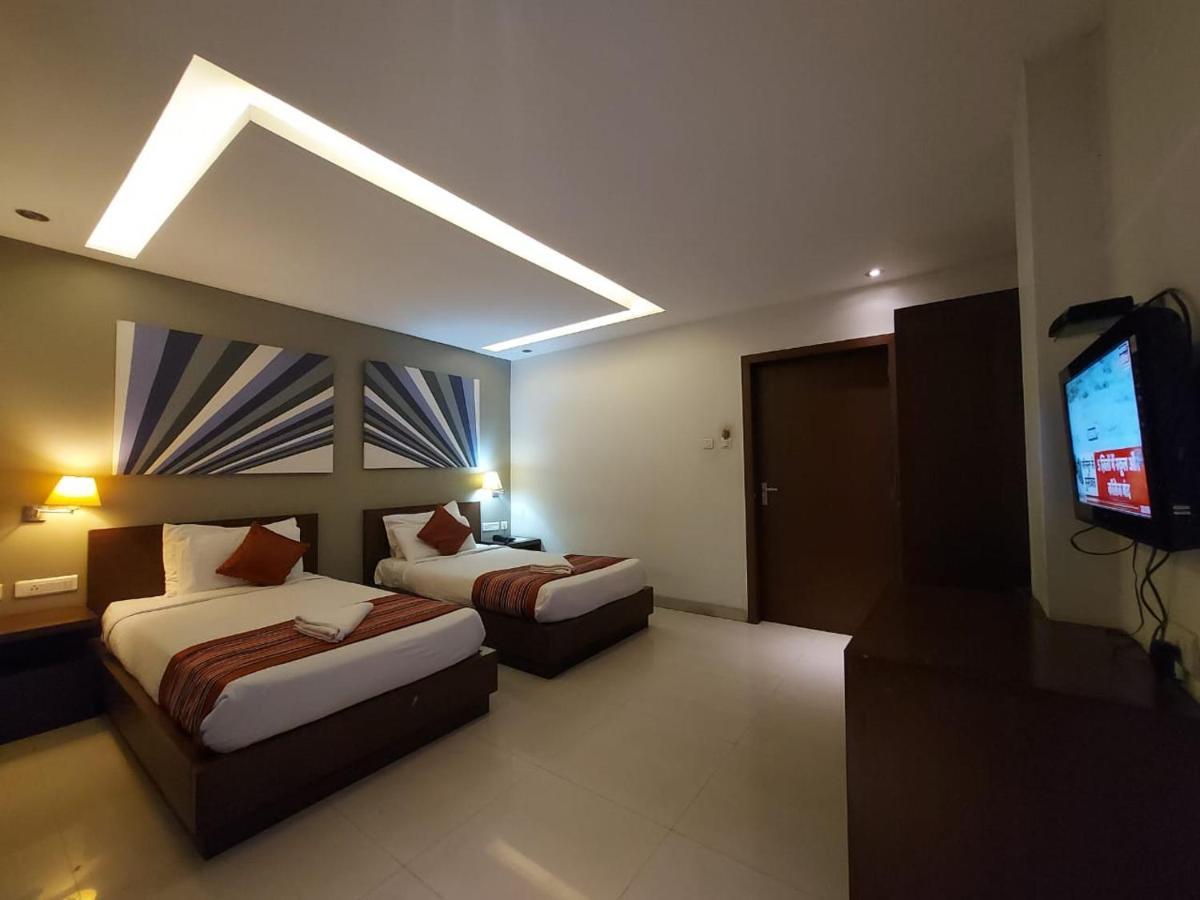 Orbit Hotel - Bagdogra Buitenkant foto