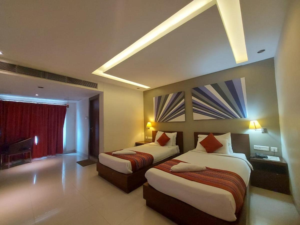 Orbit Hotel - Bagdogra Buitenkant foto